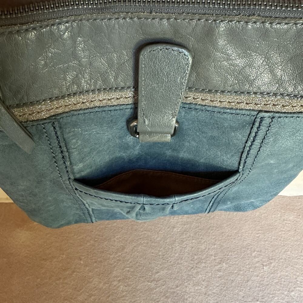 The Sak soft flat leather Blue Gray Cross Body Shoulder Bag Leather Pristine - Picture 3 of 13